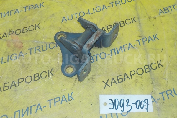 Крепление двери Isuzu Elf 4HF1 Крепление двери 4HF1 1998  8-97852-007-4