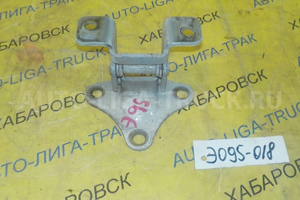 Крепление двери Isuzu Elf 4HG1 Крепление двери 4HG1 1999  8-97852-007-3