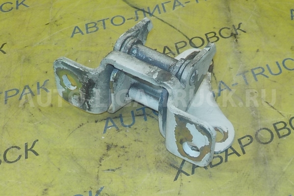 Крепление двери Isuzu Elf 4HG1 Крепление двери 4HG1 2000  8-97852-007-4