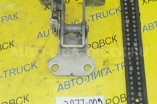 Крепление двери Isuzu Elf 4JB1 Крепление двери 4JB1 1993  8-94260-377-1