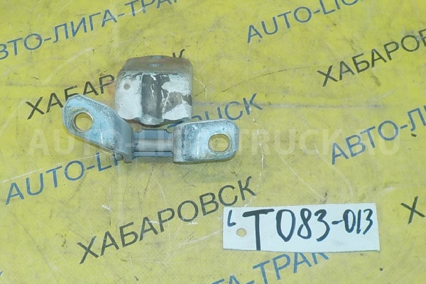 Крепление двери Mazda Titan 4HG1 Крепление двери 4HG1 2002  W611-59-240A