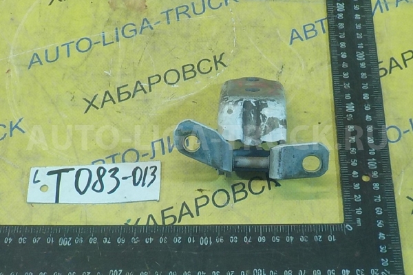 Крепление двери Mazda Titan 4HG1 Крепление двери 4HG1 2002  W611-59-240A