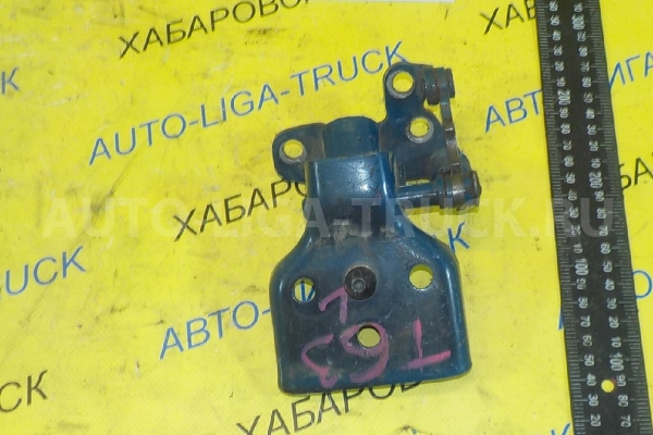 Крепление двери Mazda Titan VS Крепление двери VS 1998  W412-59-240