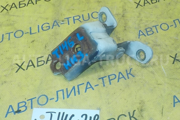 Крепление двери Mazda Titan WL Крепление двери WL 2002  W611-59-240A