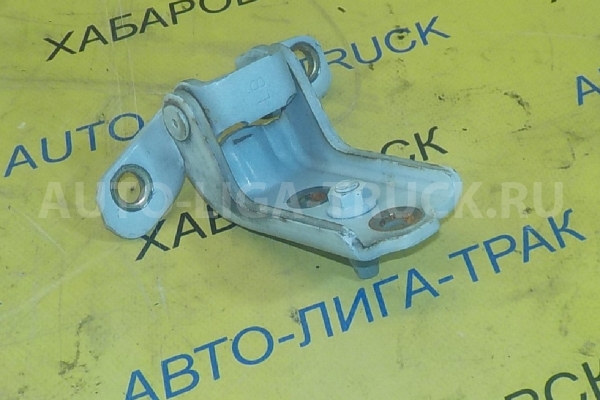 Крепление двери Mazda Titan WL Крепление двери WL 2002  W611-59-210