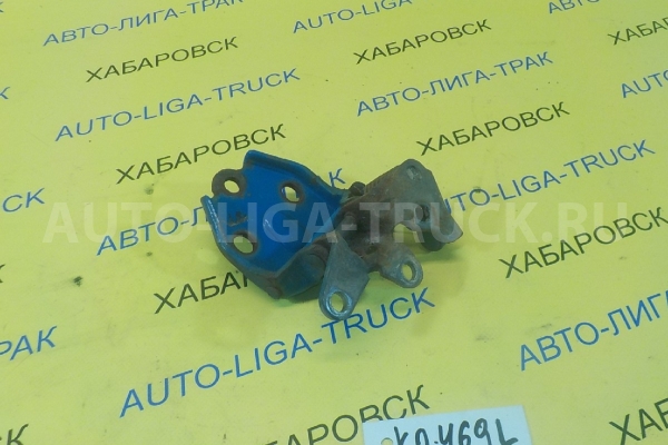 Крепление двери Mitsubishi Canter Крепление двери MC148975 Крепление двери Mitsubishi Canter Крепление двери MC148975