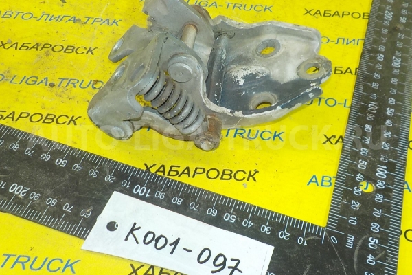 Крепление двери Mitsubishi Canter Крепление двери    MC145232