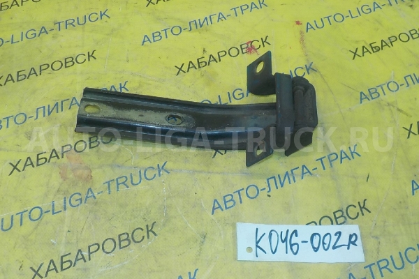 Крепление двери Mitsubishi Canter 4D30 Крепление двери 4D30 1990  MB394732