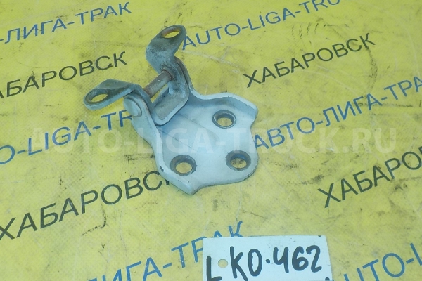 Крепление двери Mitsubishi Canter Крепление двери MC145235 Крепление двери Mitsubishi Canter Крепление двери MC145235