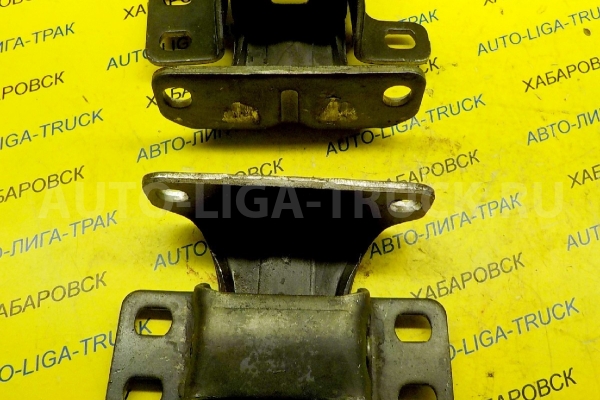 Крепление двери Nissan Atlas ПРАВЫЕ ПАРА F23 H41 S41 1993-2007 Крепление двери 80400-0T000 Крепление двери Nissan Atlas ПРАВЫЕ ПАРА F23 H41 S41 1993-2007 Крепление двери 80400-0T000