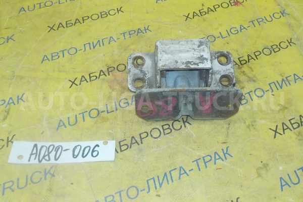 Крепление двери Nissan Atlas TD27 Крепление двери TD27 1994  80400-0T000