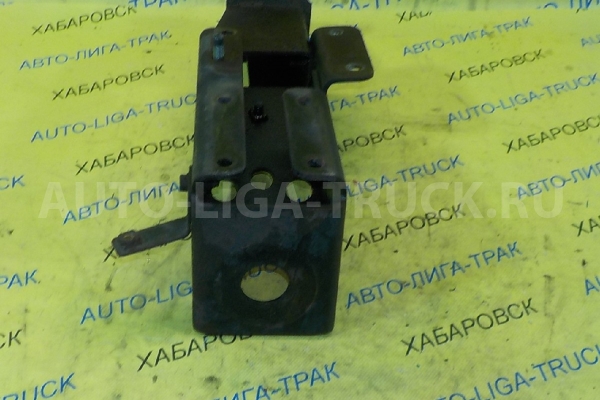 КРЕПЛЕНИЕ  КАБИНЫ Nissan Atlas TD25 КРЕПЛЕНИЕ  КАБИНЫ TD25 1996  95121-5T002