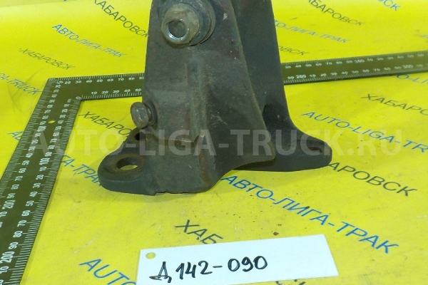 КРЕПЛЕНИЕ  КАБИНЫ Toyota Dyna, Toyoace 15B КРЕПЛЕНИЕ  КАБИНЫ 15B   51711-37040