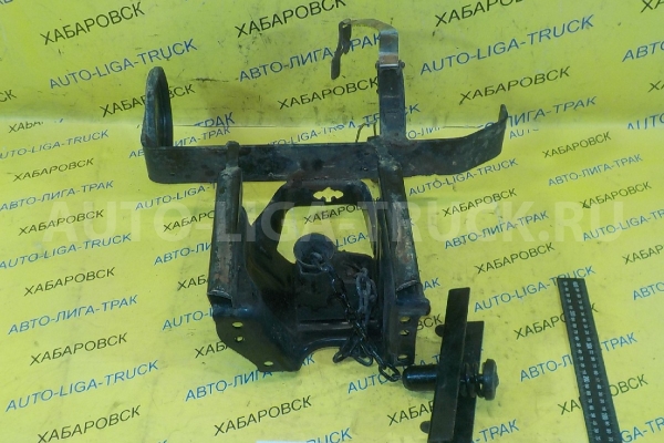 Крепление запасного колеса Mazda Titan TF Крепление запасного колеса TF 1998  W001-38-640B