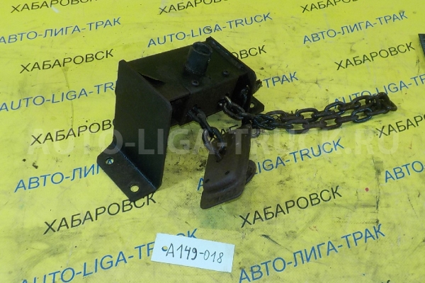 Крепление запасного колеса Nissan Atlas TD27 Крепление запасного колеса TD27 1993  57210-2T00A