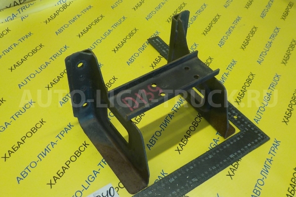 Крепление запасного колеса Toyota Dyna, Toyoace 1BZ Крепление запасного колеса  2003  51908-37090