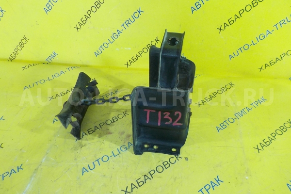 Крепёж запаски Mazda Titan 4HG1 Крепление запасного колеса 4HG1 1999  W024-38-610C