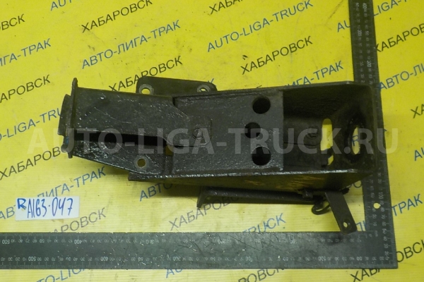 Кроншейн-крепление Nissan Atlas TD27 Кроншейн-крепление TD27 1995 95120-5T000 Кроншейн-крепление Nissan Atlas TD27 Кроншейн-крепление TD27 1995 95120-5T000