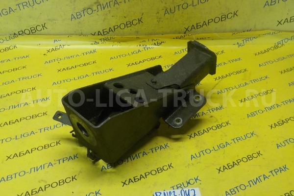 Кроншейн-крепление Nissan Atlas TD27 Кроншейн-крепление TD27 1995 95120-5T000 Кроншейн-крепление Nissan Atlas TD27 Кроншейн-крепление TD27 1995 95120-5T000