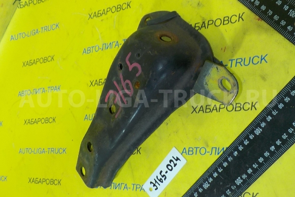 Кронштейн амортизатора Isuzu Elf 4HF1 Кронштейн амортизатора 4HF1 1998  8-97034-000-1