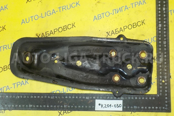 Кронштейн амортизатора Mitsubishi Canter 4M40 Кронштейн амортизатора 4M40 2000  MC122571