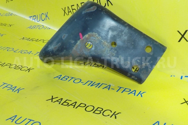 Кронштейн бампера Mitsubishi Canter Кронштейн бампера    MB293990