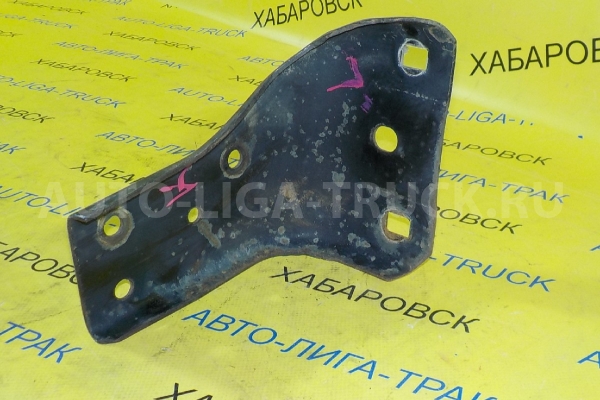 Кронштейн бампера Mitsubishi Canter Кронштейн бампера MB293989 Кронштейн бампера Mitsubishi Canter Кронштейн бампера MB293989