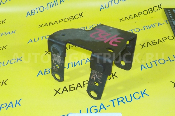 Кронштейн Isuzu Elf 4HF1 Кронштейн 4HF1 1997 ALT-000493 Кронштейн Isuzu Elf 4HF1 Кронштейн 4HF1 1997 ALT-000493