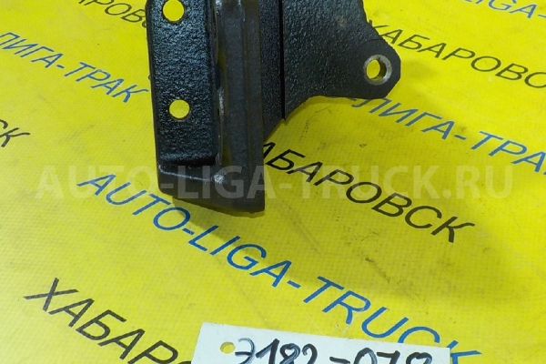 Кронштейн Isuzu Elf 4HF1 Кронштейн 4HF1 1997  8-97113-035-2