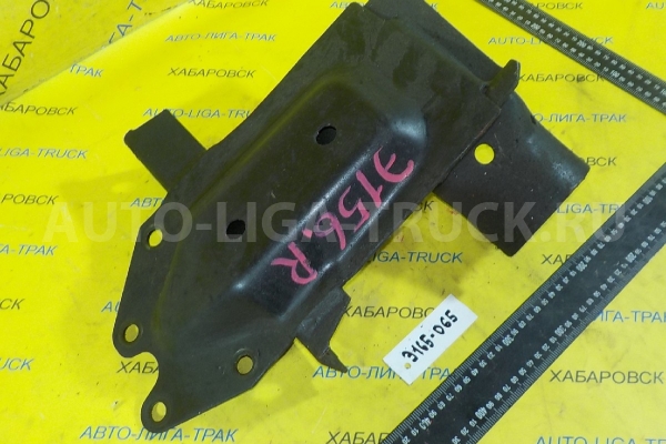 Кронштейн Isuzu Elf 4HF1 Кронштейн 4HF1 8-97105-693-0 Кронштейн Isuzu Elf 4HF1 Кронштейн 4HF1 8-97105-693-0