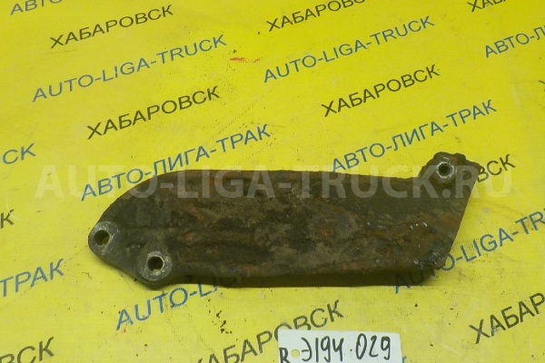 Кронштейн Isuzu Elf 4JB1 Кронштейн 4JB1 1988 ALT-000903 Кронштейн Isuzu Elf 4JB1 Кронштейн 4JB1 1988 ALT-000903