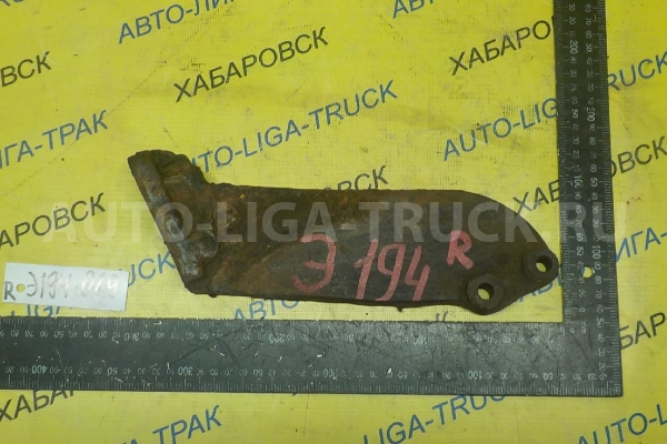 Кронштейн Isuzu Elf 4JB1 Кронштейн 4JB1 1988 ALT-000903 Кронштейн Isuzu Elf 4JB1 Кронштейн 4JB1 1988 ALT-000903