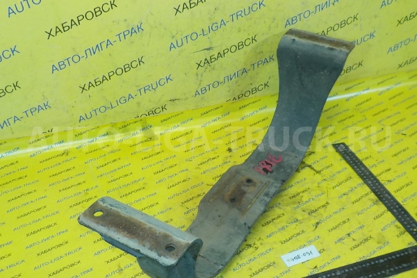 Кронштейн Isuzu Elf 4JG2 Кронштейн 4JG2 1997  8-97109-456-0