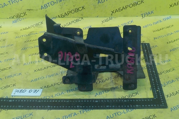 Кронштейн Isuzu Elf 4JJ1 Кронштейн  2008  8-98009-393-0
