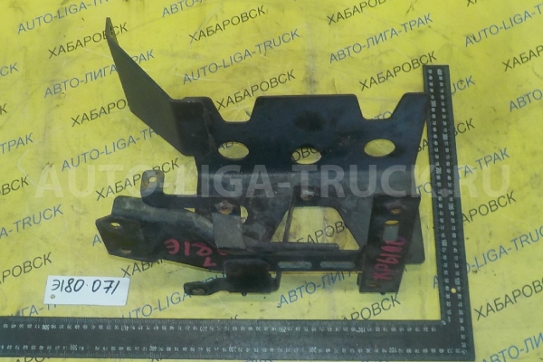 Кронштейн Isuzu Elf 4JJ1 Кронштейн  2008  8-98009-393-0