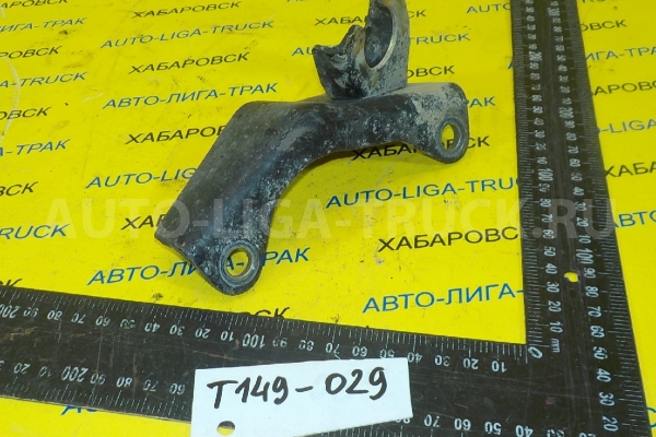 Кронштейн КПП Mazda Titan 4HF1 Кронштейн КПП 4HF1 1997  W424-46-550