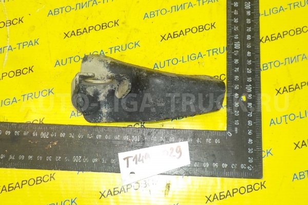 Кронштейн КПП Mazda Titan 4HF1 Кронштейн КПП 4HF1 1997  W424-46-550