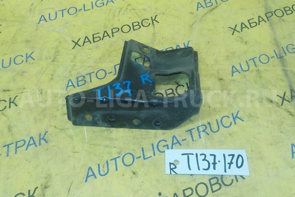 Кронштейн Mazda Titan 4HF1 Кронштейн 4HF1 1998  W201-58-060B