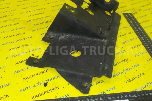 Кронштейн Mazda Titan 4HF1 Кронштейн 4HF1 1997  W201-51-8R0B