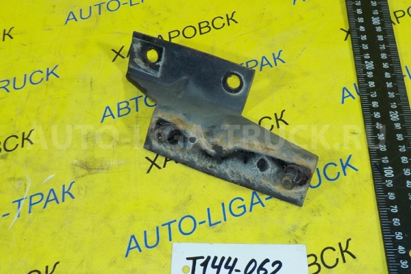 Кронштейн Mazda Titan SL Кронштейн SL 1989  W023-36-590A