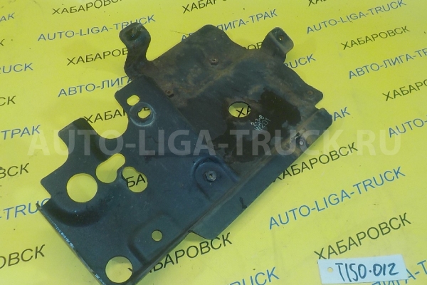 Кронштейн Mazda Titan SL Кронштейн SL 1994  W201-51-8P0A