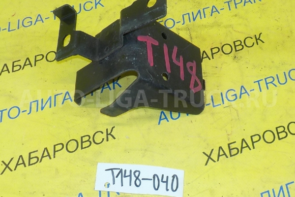 Кронштейн Mazda Titan TF Кронштейн TF 1998  W220-32-580