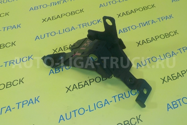 Кронштейн Mazda Titan TF Кронштейн TF 2001  W627-32-530D