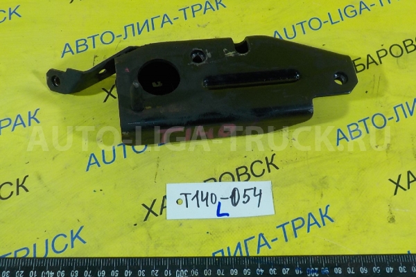 Кронштейн Mazda Titan VS Кронштейн VS 2002  W612-39-090B