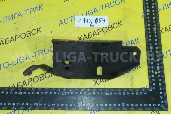 Кронштейн Mazda Titan VS Кронштейн VS 2002  W612-39-090B