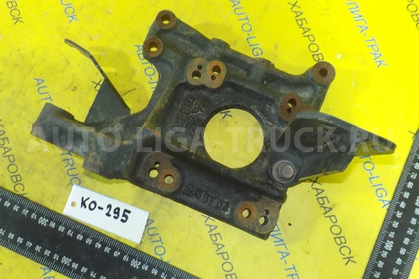Кронштейн Mitsubishi Canter Кронштейн    ME013441