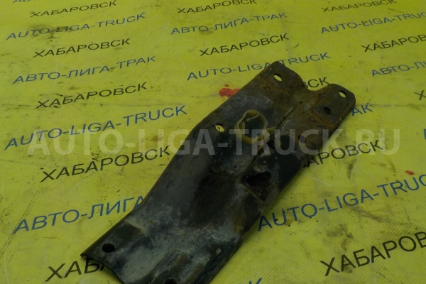 Кронштейн Mitsubishi Canter 4D33 Кронштейн 4D33 1994  MC127510