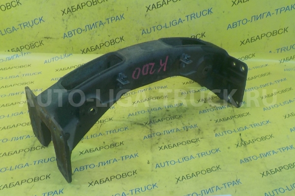 Кронштейн Mitsubishi Canter 4D33 Кронштейн 4D33 1999  MK300904