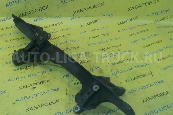 Кронштейн Mitsubishi Canter 4D33 Кронштейн 4D33 1999  MC063629