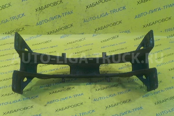 Кронштейн Mitsubishi Canter 4D33 Кронштейн 4D33 1999  MK300904